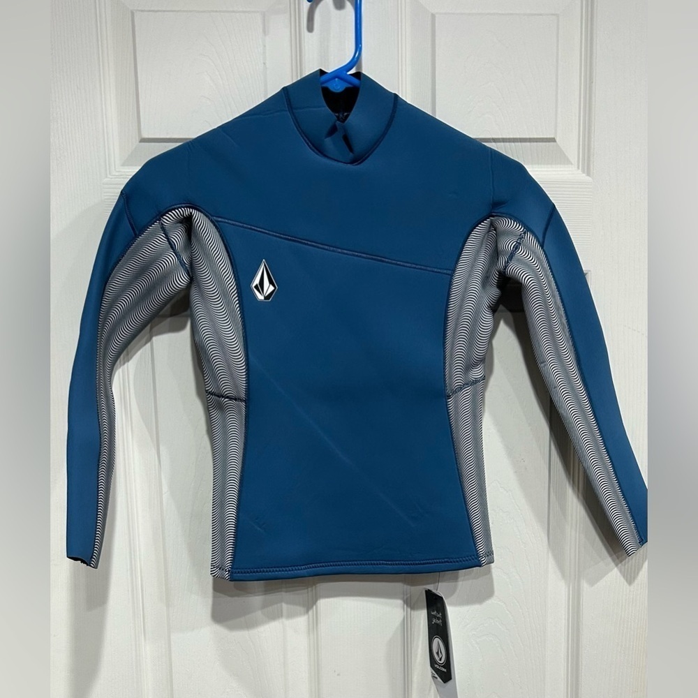 Volcom Boys Size 14 Wetsuit Jacket 2 mm Long Sleeve Blue NWT Swim Scuba Stretch